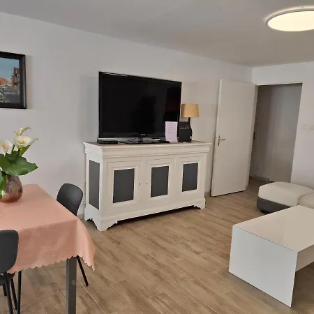 Petite Etoile De - Hyper Equipe A 150m D'une De Sable Fin Grande Terrasse Presqu'ile De Charme דירה סן-מנדרייה-סור-מר